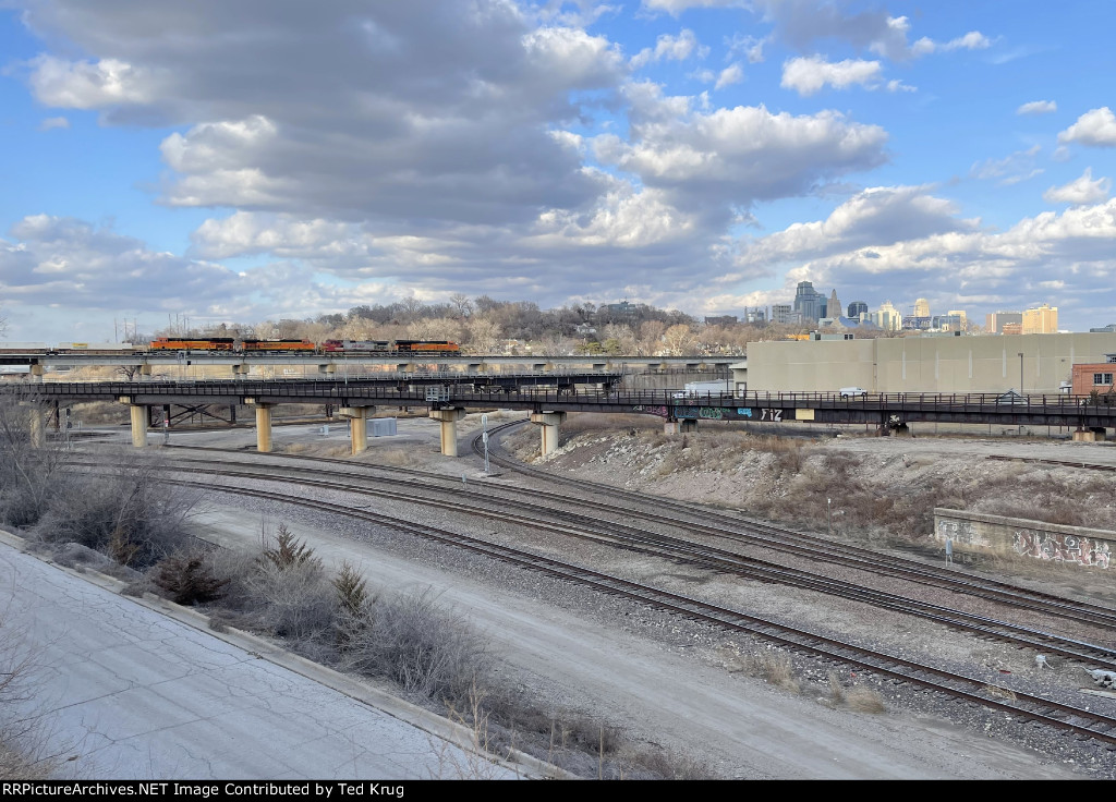 BNSF 3756, 4712, 4116 & 3695